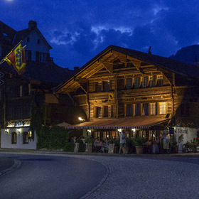 Уличный ресторанчик. Швейцария